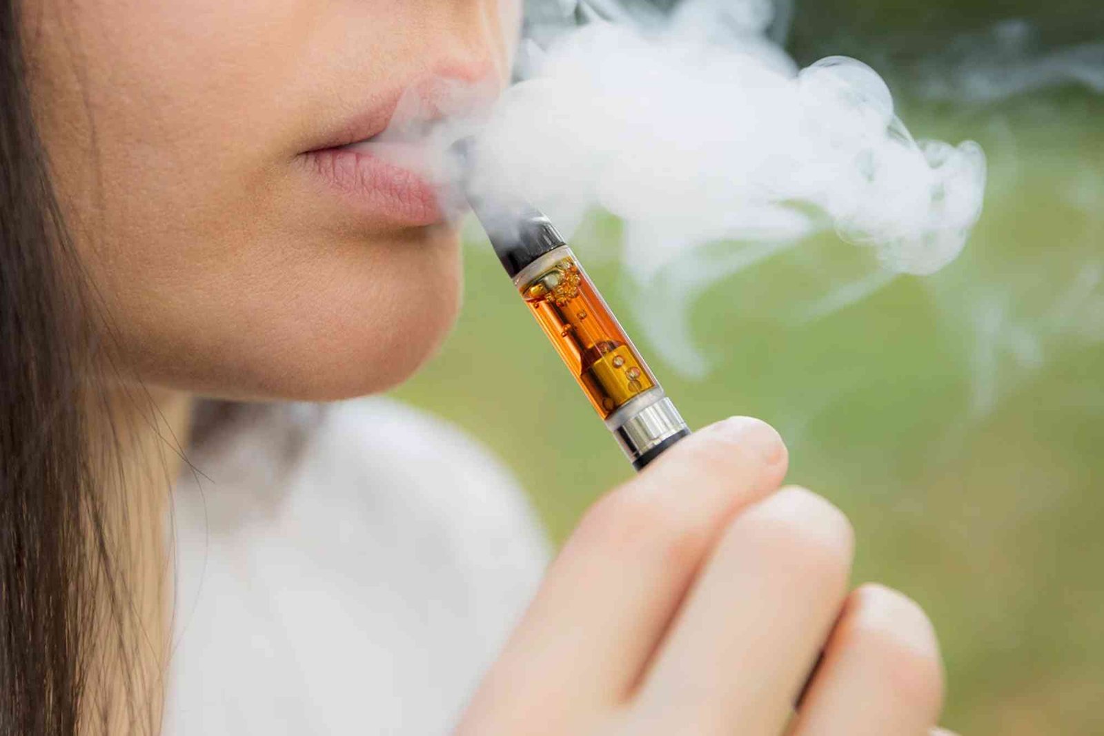 Smokers to CBD UAE