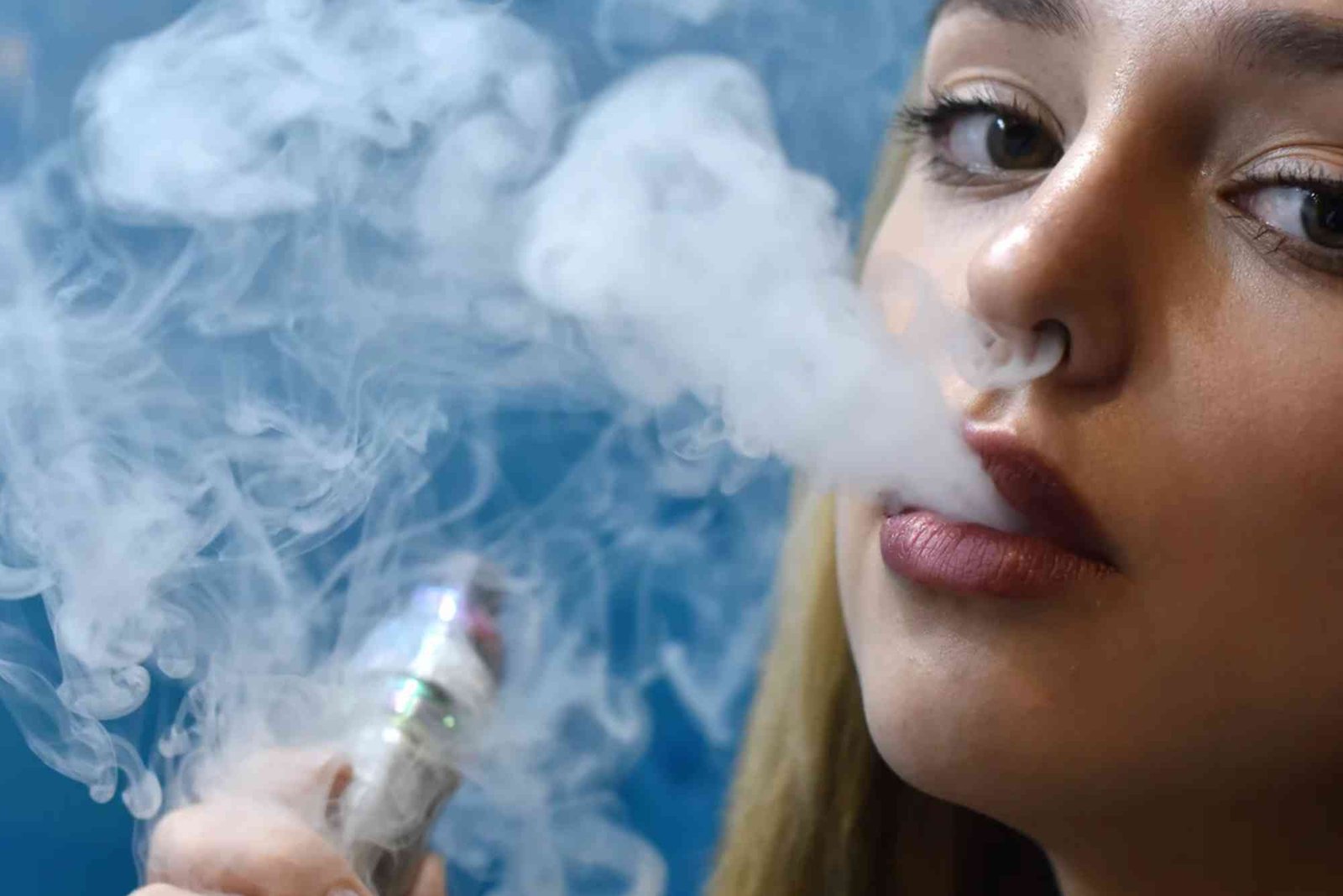 Is Vaping Illegal Under 18 In UK