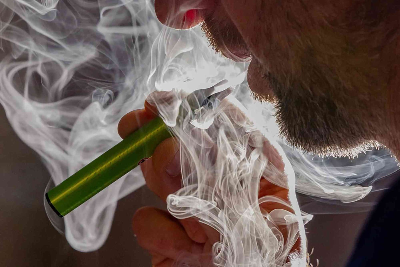 Is Vape Illegal in Hungary as a Path to Safer Nicotine Use
