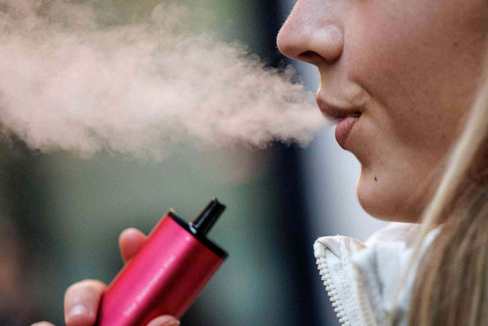 Stoke-On-Trent Tobacco Vapes Sting UK news what happened and what it means