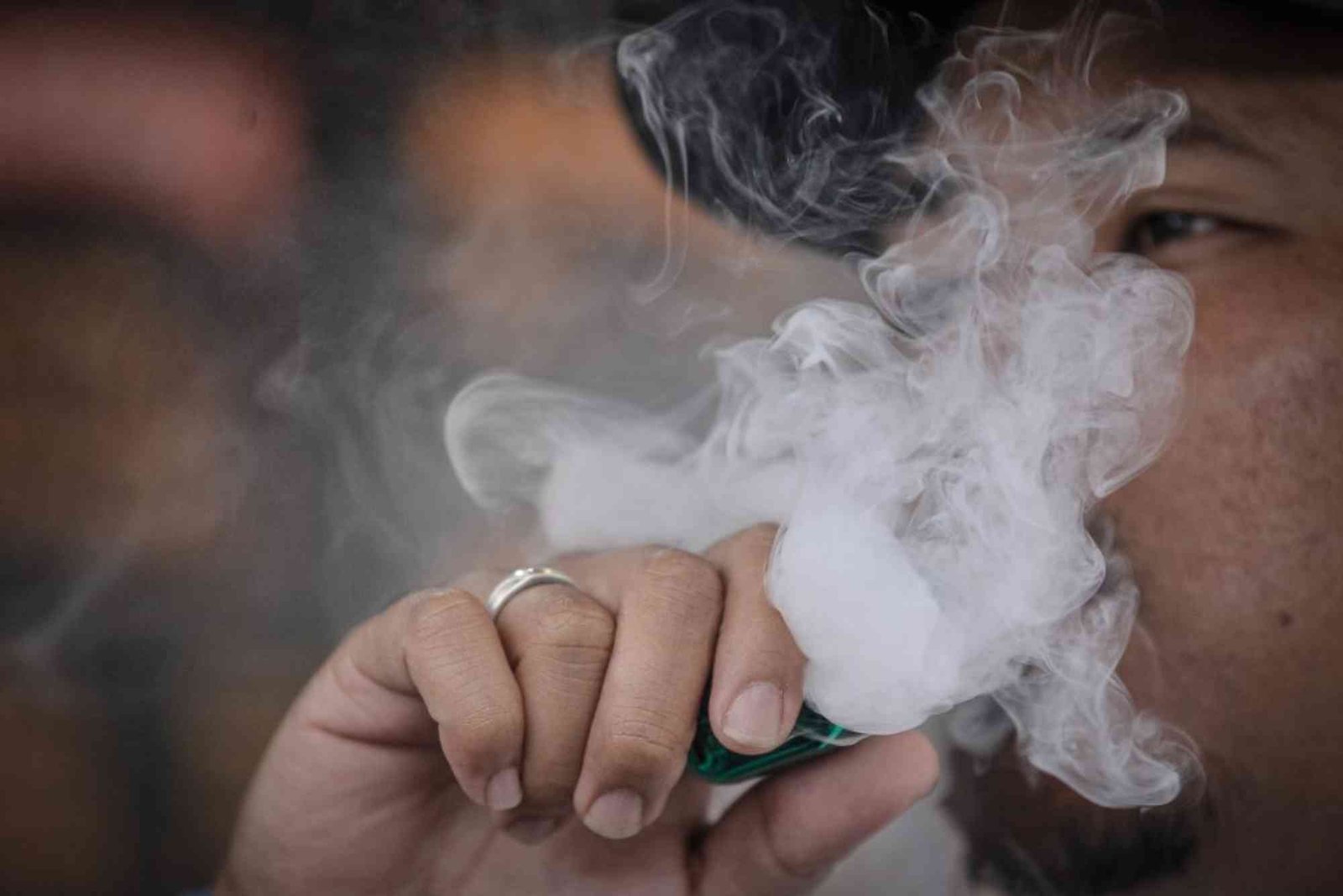 Vape Illegal Outdoors as a Path to Safer Nicotine Use