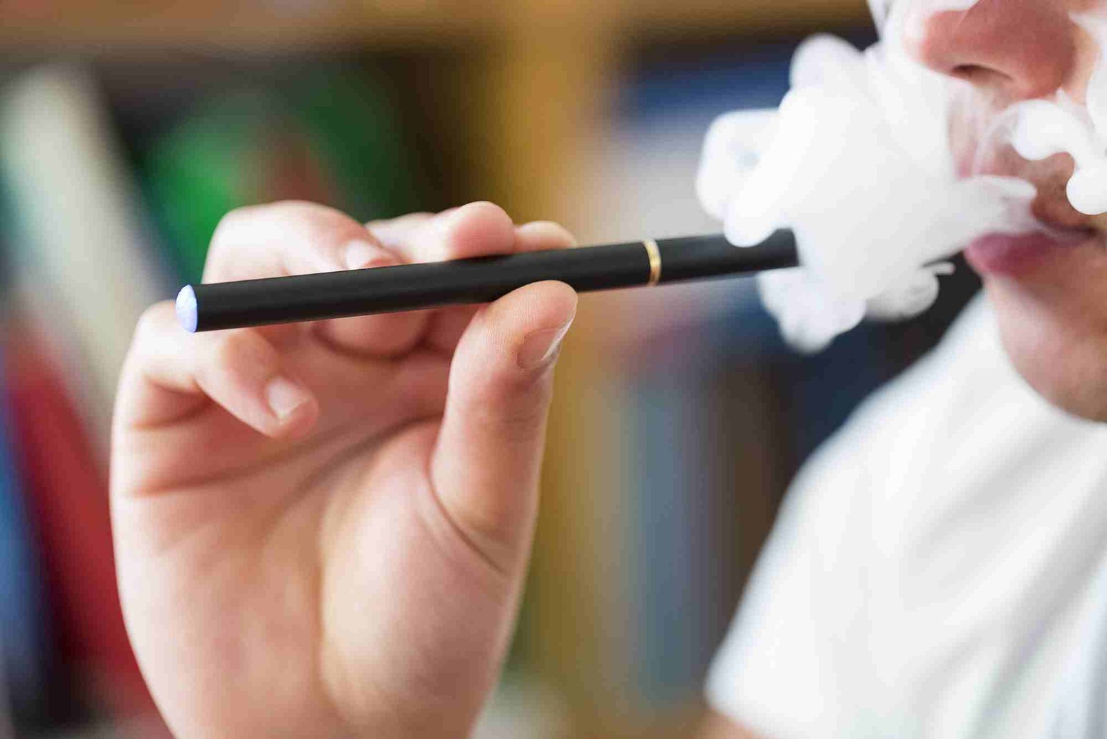 Vaping Meets Retro Fashion: A Look at Vape-Inspired Old-School Trends