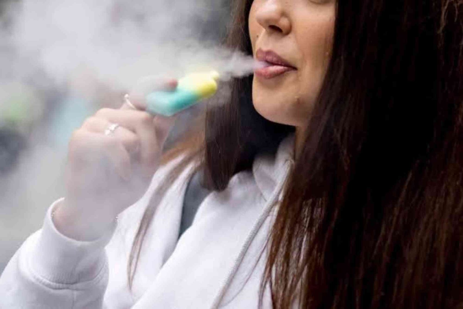 Vape Licensing Fees for Importers in Dubai